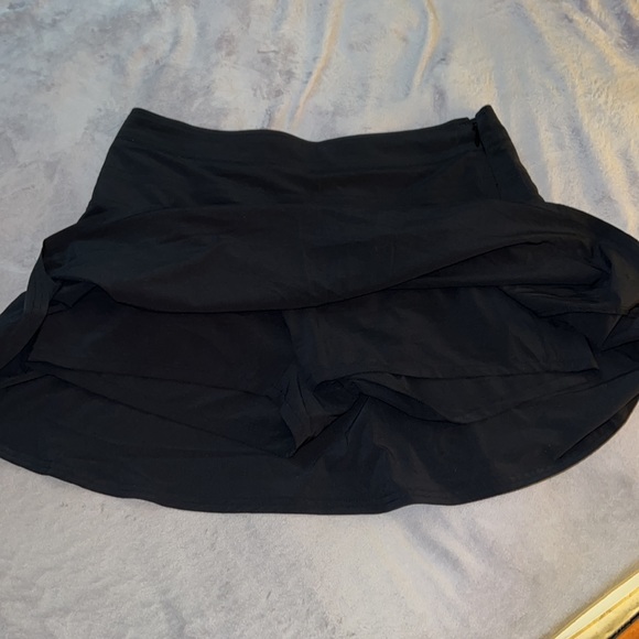🆕 NWOT Athleta Navy Skort Side Zip Size 12P - Picture 5 of 10